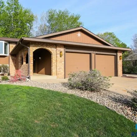 Image 2 - 4167 South Woodwind Lane, Sioux Falls, SD 57103, USA - House for sale