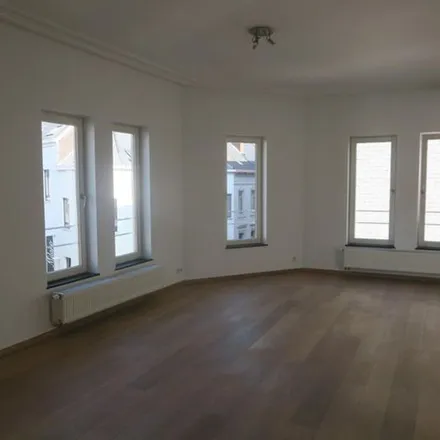 Rent this 3 bed apartment on Bennesteeg 25 in 9000 Ghent, Belgium