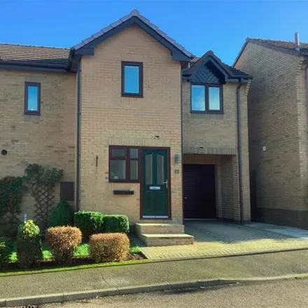 Buy this 3 bed house on Clough Head in Thurlstone, S36 6UA