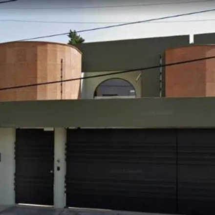 Buy this 4 bed house on Calle Ezequiel A. Chávez 27 in 54055 Tlalnepantla, MEX