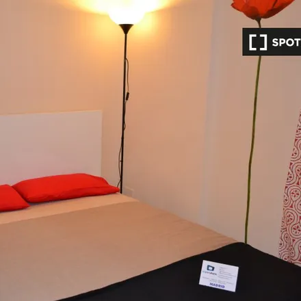 Rent this 7 bed room on Madrid in Calle del Duque de Sesto, 30