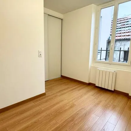 Rent this 2 bed apartment on 33 Rue des Lilas in 91330 Yerres, France