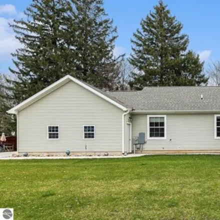 Buy this 5 bed house on 455 South 1st Street in Edmore, Home Township