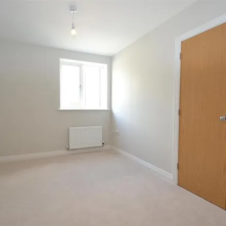 Image 2 - Gibbs Couch, The Rookery, WD19 5EG, United Kingdom - Apartment for rent