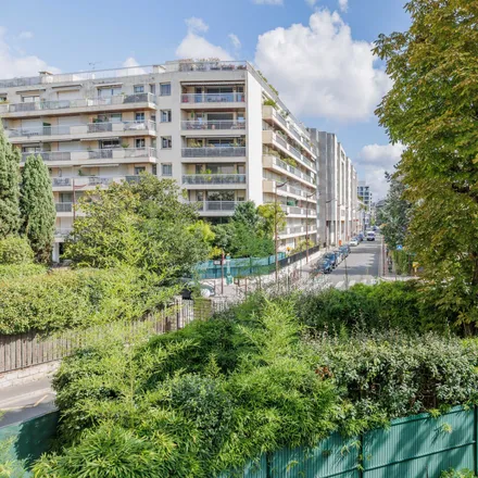 Rent this 1 bed apartment on 28 Rue des Graviers in 92200 Neuilly-sur-Seine, France