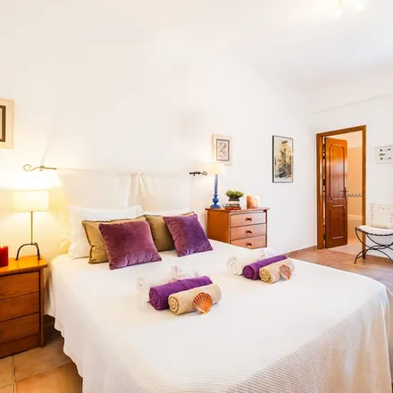 Rent this 3 bed house on Avenida Dorsal de Armação de Pera in 8365-140 Armação de Pêra, Portugal