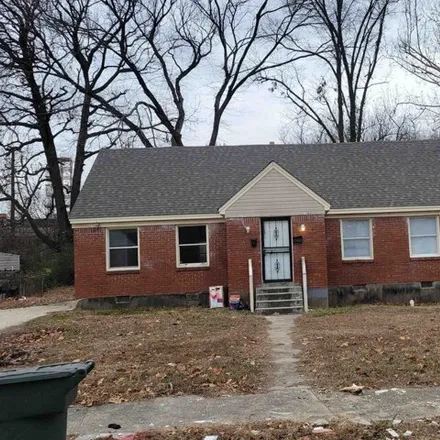 Buy this 4 bed house on 1444 Chadwick Circle in Memphis, TN 38114