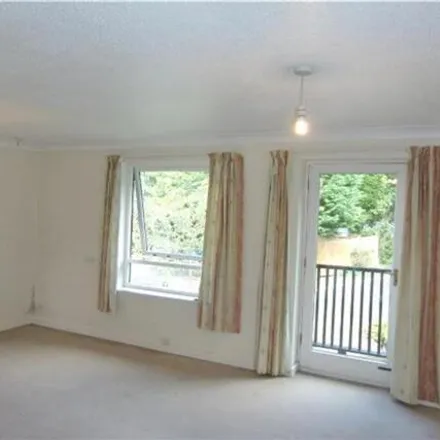 Image 3 - Ashown Gate Apartments, London Road, East Grinstead, RH19 1FG, United Kingdom - Room for rent