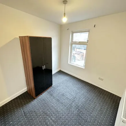 Image 7 - Hollybush Street, Manchester, M18 8PS, United Kingdom - Townhouse for rent