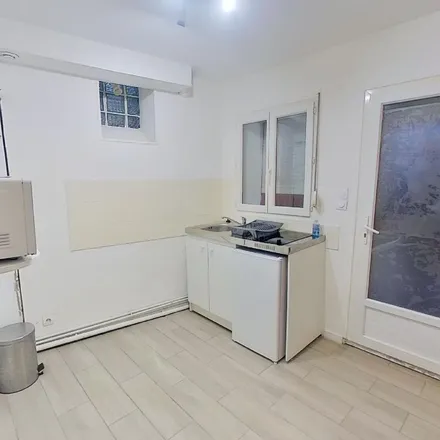 Rent this 1 bed apartment on 32 Rue Labédoyère in 76600 Le Havre, France