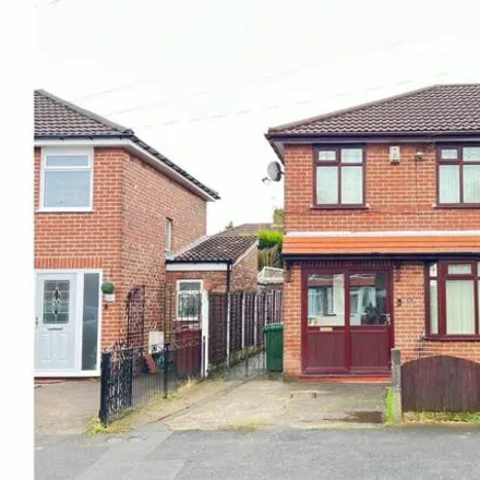 Buy this 3 bed duplex on Whitegate Road in Failsworth, OL9 9PW