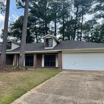 Buy this 4 bed house on 211 Wildwood Drive in Pineville, LA 71360