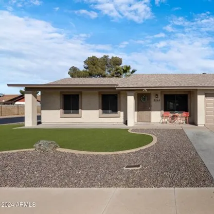 Rent this 3 bed house on 511 South Creston in Mesa, AZ 85204