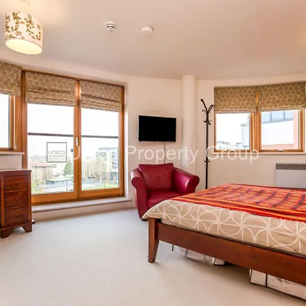 Image 3 - 2 Meath Crescent, London, E2 0QG, United Kingdom - Apartment for rent