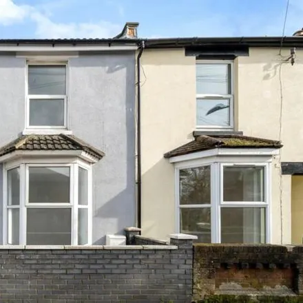 Buy this 3 bed townhouse on Vedic Society Hindu Temple in 79 Radcliffe Road, Southampton