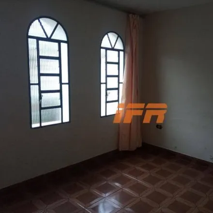 Buy this 2 bed house on Rua Bahia in Areão, Taubaté - SP