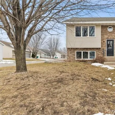 Buy this 3 bed townhouse on 298 Foxborough Lane in Le Sueur, MN 56058