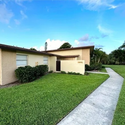 Buy this 3 bed condo on 804 Xavier Avenue in Cypress Lake, FL 33919