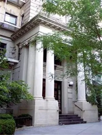 Rent this studio house on 214 Riverside Drive in New York, NY 10025