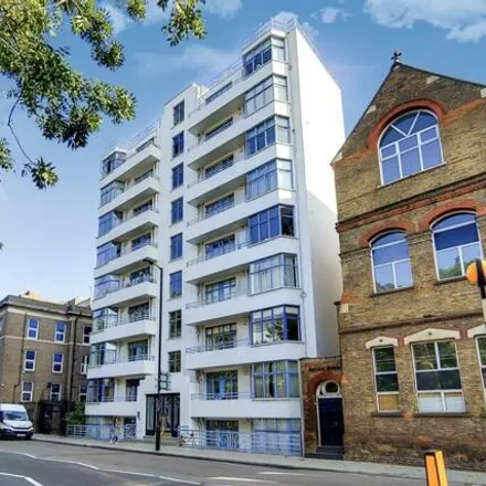 Rent this 1 bed apartment on Trinity Court in Gray's Inn Road, London
