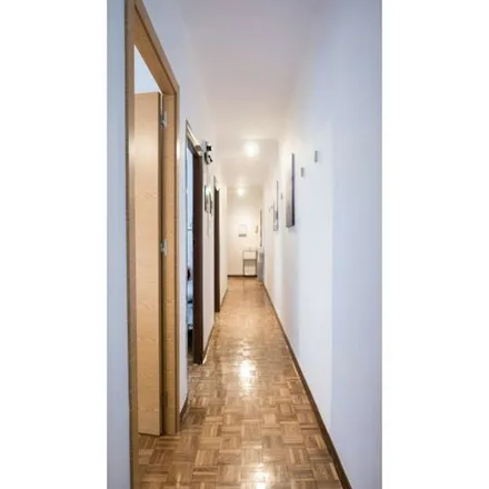 Image 7 - Calle de Alonso Núñez, 18, 28039 Madrid, Spain - Apartment for rent