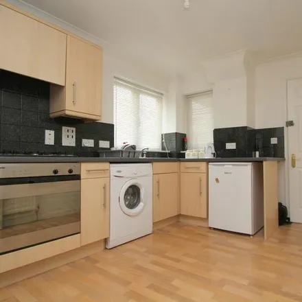 Rent this studio apartment on Denni's News in 15 Swaton Road, London