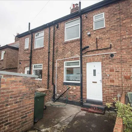 Rent this 2 bed townhouse on Hedgefield View in Dudley, NE23 7QL