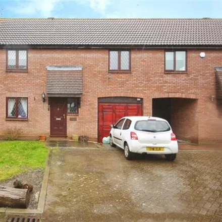 Buy this 3 bed duplex on Matching Field in Kelvedon Hatch, CM15 0XE