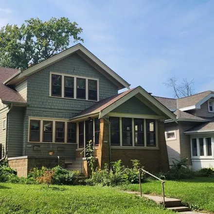 Buy this studio house on 2225 in 2225A North Hi Mount Boulevard, Milwaukee