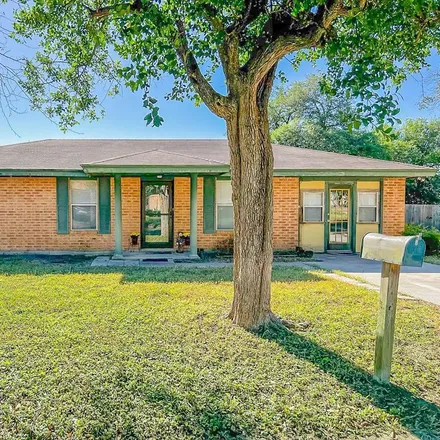 Image 1 - 1601 North Avenue E, Beeville, TX 78102, USA - House for sale