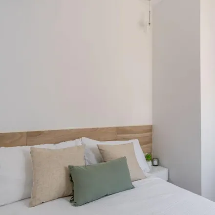 Rent this 5 bed room on Madrid in Calle de Ana María, 28039 Madrid
