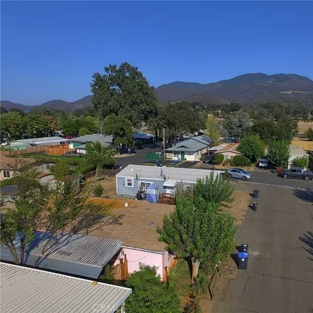 Image 4 - Live Oak Mobile Home Park, Kelseyville, Lake County, CA 95451, USA - House for sale