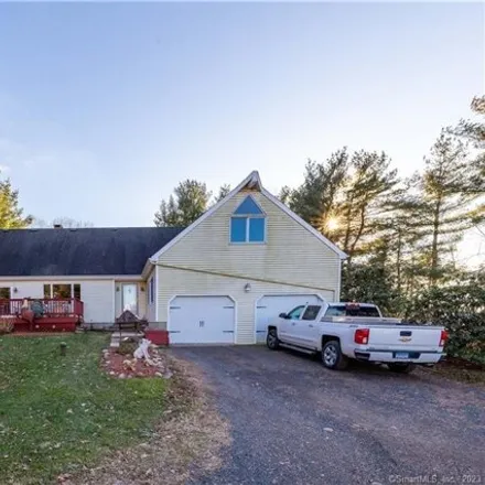 Image 4 - Tistapaug Pond Open Space, Turnberry Road, Wallingford, CT 06492, USA - House for sale