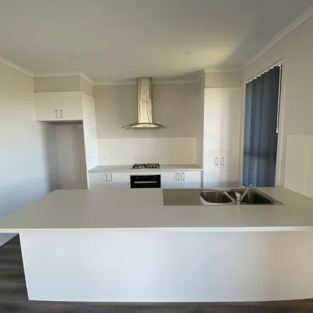 Image 7 - Amblemead Drive, Mount Barker SA 5251, Australia - Apartment for rent