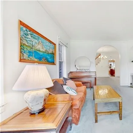 Image 6 - 1757 East 31st Street, New York, NY 11234, USA - House for sale