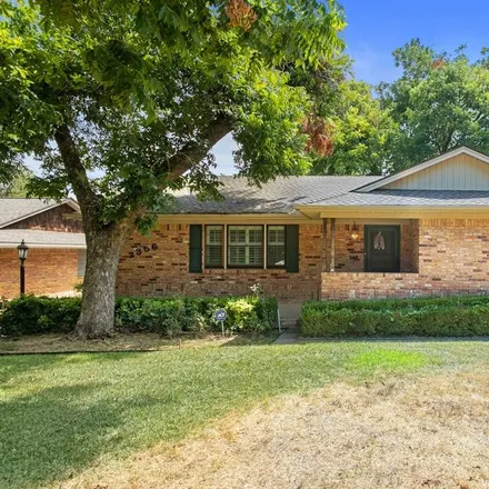 Buy this 3 bed house on 2356 Rockyglen Drive in Dallas, TX 75228