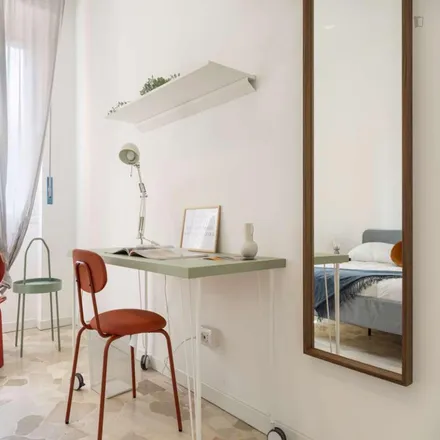Image 6 - Via Lorenteggio, 80, 20146 Milan MI, Italy - Room for rent