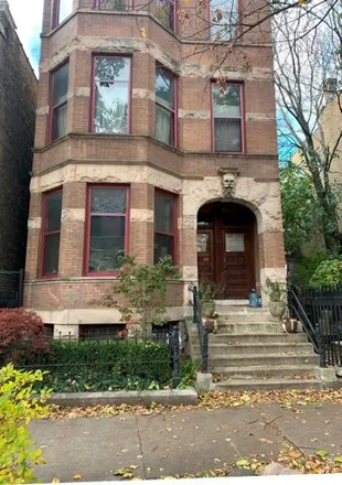 Rent this 2 bed apartment on 916 North Hoyne Avenue in Chicago, IL 60622