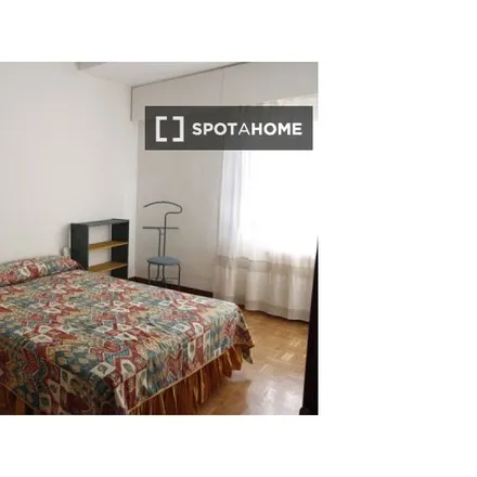 Rent this 2 bed room on Calle de Martínez Izquierdo in 7, 28028 Madrid