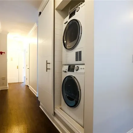 Image 7 - 200 Martine Avenue, City of White Plains, NY 10601, USA - Apartment for rent