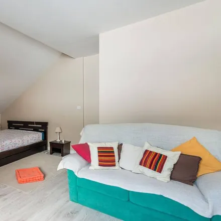 Rent this 3 bed apartment on Habère-Lullin (Eglise) in Chemin de la Crossetaz, 74420 Habère-Lullin