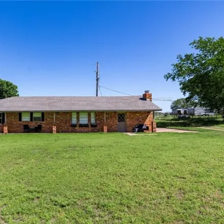 Buy this 3 bed house on 343122 E0830 Road in Lincoln County, OK 74824