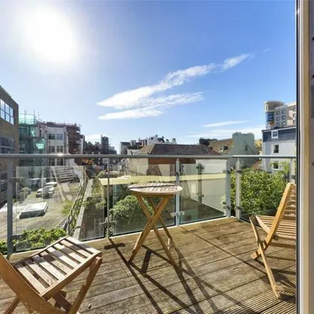 Rent this 2 bed room on L'Aperitivo in 74 West Street, Brighton