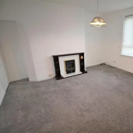 Image 2 - unnamed road, Bishop Auckland, DL14 9TD, United Kingdom - House for rent