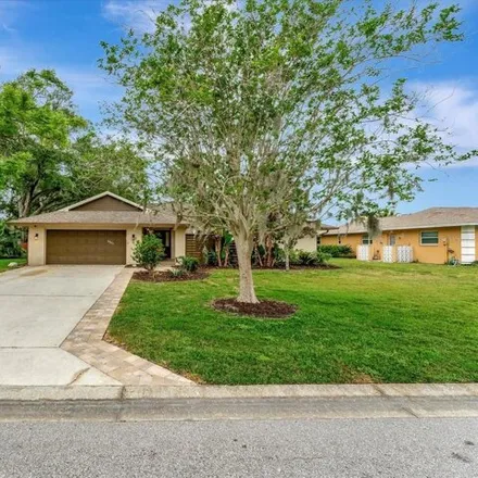 Rent this 3 bed house on 3992 Country View Drive in Sarasota County, FL 34233