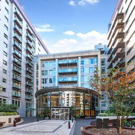Rent this 1 bed apartment on Queenstown Road in London, SW11 8NS