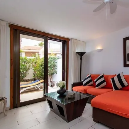 Rent this 2 bed apartment on Playa de las Américas in Los Cristianos, Spain