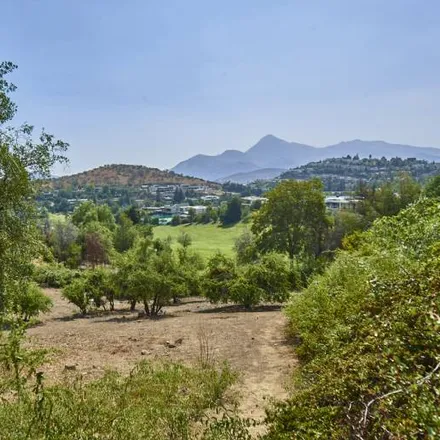 Buy this studio house on Club de Golf Valle Escondido in Sendero Las Lomas, 771 0240 Lo Barnechea