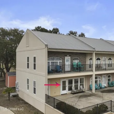 Buy this 2 bed condo on 105 Runnels Avenue in Long Beach, MS 39560
