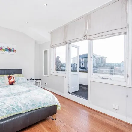 Rent this 2 bed apartment on 34 Nightingale Lane in London, SW12 8NT